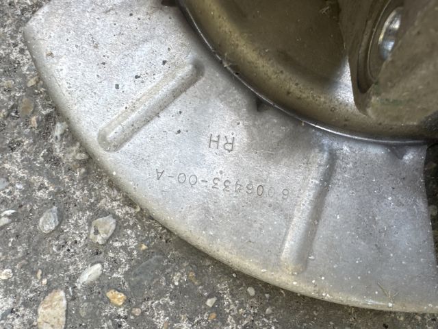 bontott TESLA MODEL S Jobb hátsó Csonkállvány