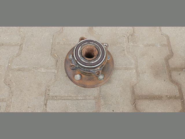 bontott TESLA MODEL S Jobb hátsó Kerékagy