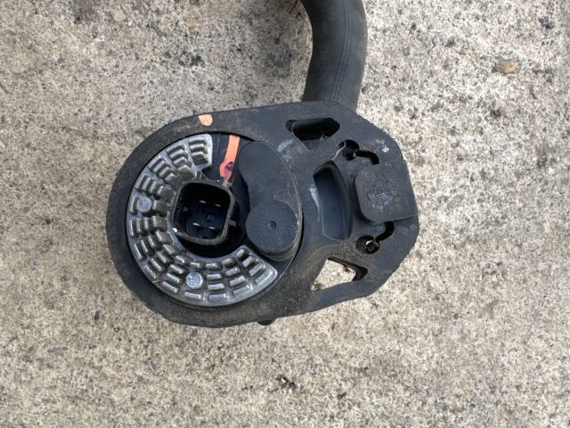 bontott TESLA MODEL S Vízpumpa