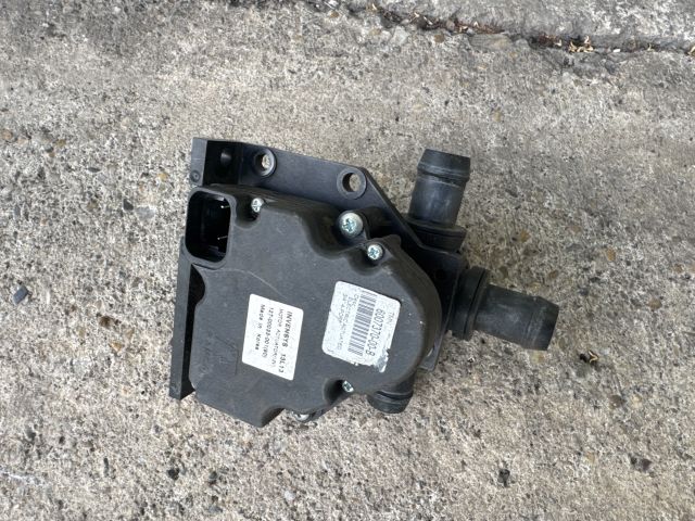 bontott TESLA MODEL S Vízpumpa