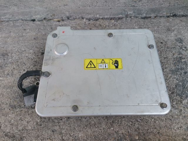 bontott TESLA MODEL S AC/DC Inverter 230V