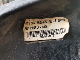 bontott TESLA MODEL S Bal Alsó Műszerfal Burkolat