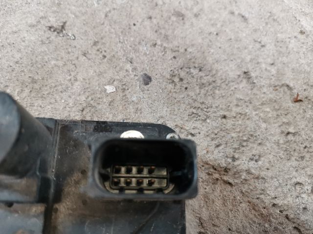 bontott TESLA MODEL S Bal első Ajtózár