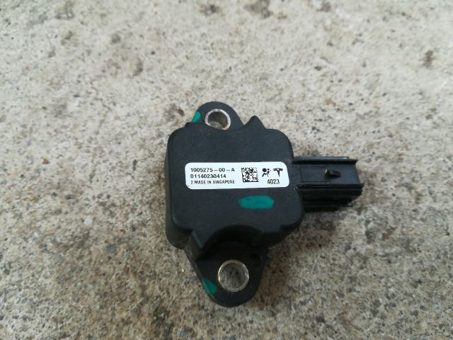 bontott TESLA MODEL S Bal első Légzsák érzékelő