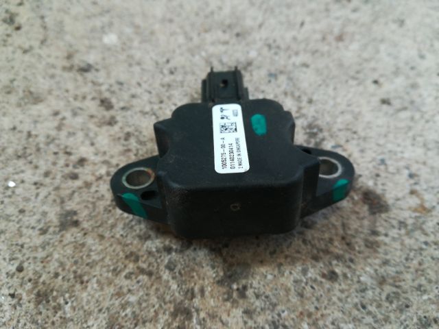 bontott TESLA MODEL S Bal első Légzsák érzékelő