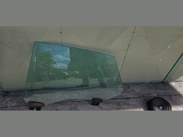 bontott TESLA MODEL S Bal hátsó Ablak