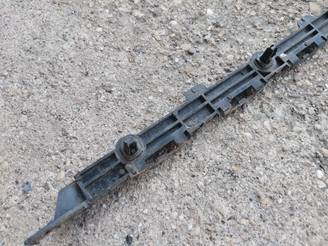 bontott TESLA MODEL S Bal hátsó Lökhárító Tartó (Műanyag)