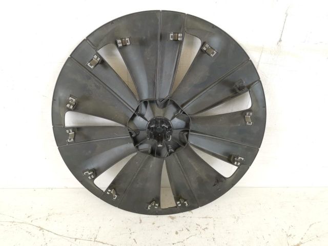 bontott TESLA MODEL S Dísztárcsa (1 db)