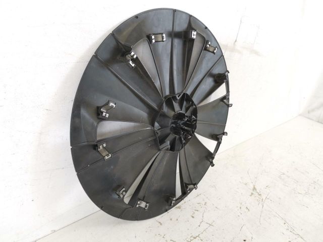 bontott TESLA MODEL S Dísztárcsa (1 db)