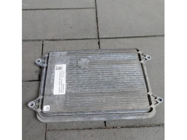 bontott TESLA MODEL S Fényszóró Elektronika