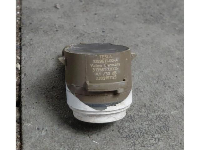 bontott TESLA MODEL S Hátsó Tolatóradar Fej