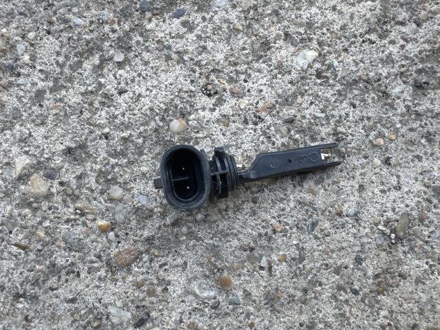 bontott TESLA MODEL S Hűtővíz Szintjelző