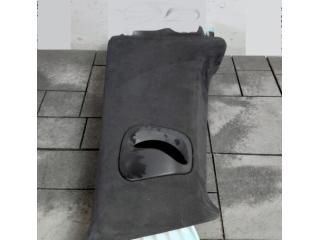 bontott TESLA MODEL S Jobb B Oszlop Burkolat