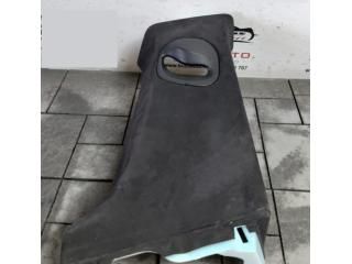 bontott TESLA MODEL S Jobb B Oszlop Burkolat