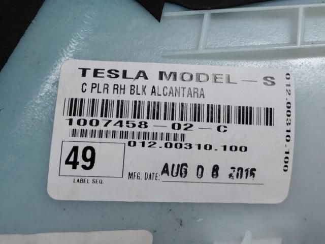 bontott TESLA MODEL S Jobb C Oszlop Burkolat