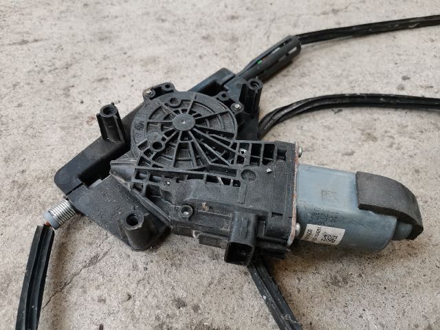 bontott TESLA MODEL S Jobb első Ablakemelő Szerkezet (Elektromos)