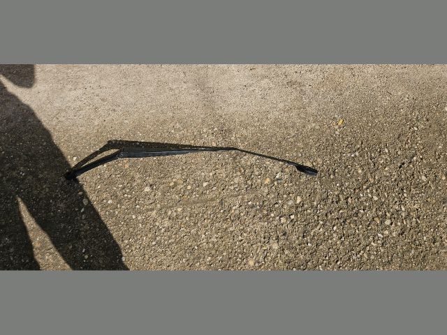 bontott TESLA MODEL S Jobb első Ablaktörlő Kar