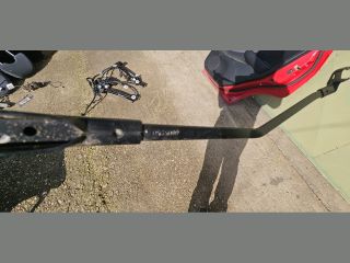 bontott TESLA MODEL S Jobb első Ablaktörlő Kar