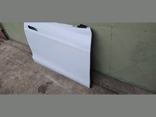 bontott TESLA MODEL S Jobb első Ajtó (Üres lemez)