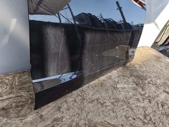 bontott TESLA MODEL S Jobb első Ajtó (Üres lemez)