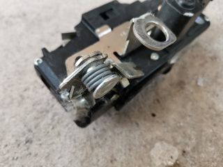 bontott TESLA MODEL S Jobb első Ajtózár