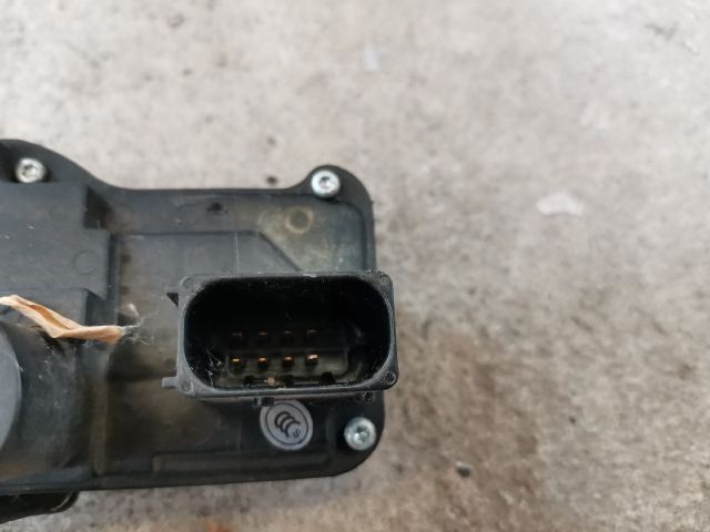 bontott TESLA MODEL S Jobb első Ajtózár