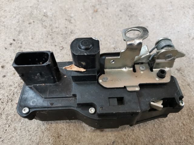 bontott TESLA MODEL S Jobb első Ajtózár