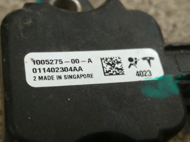 bontott TESLA MODEL S Jobb első Légzsák érzékelő