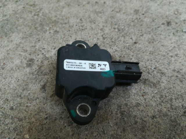 bontott TESLA MODEL S Jobb első Légzsák érzékelő