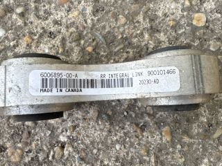 bontott TESLA MODEL S Jobb hátsó Felső Hátsó Lengőkar