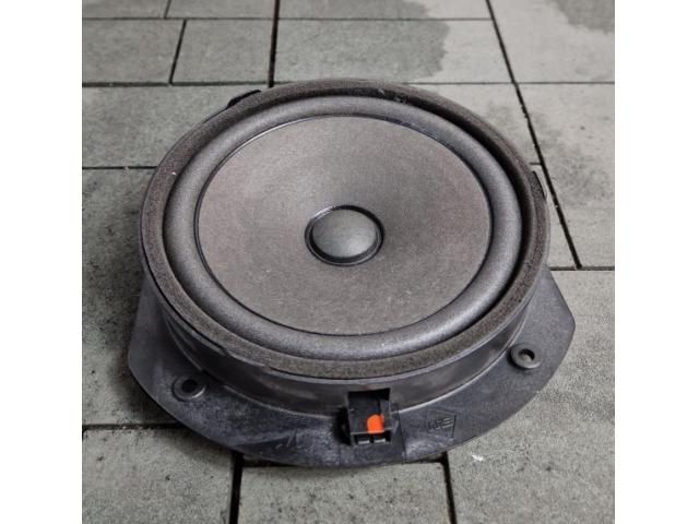 bontott TESLA MODEL S Jobb hátsó Hangszóró