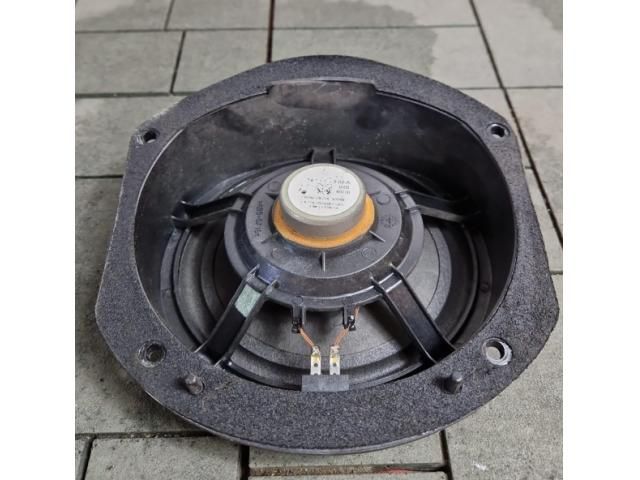 bontott TESLA MODEL S Jobb hátsó Hangszóró