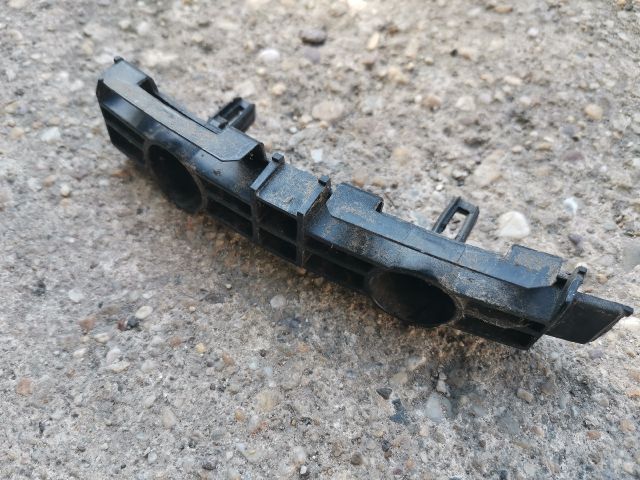 bontott TESLA MODEL S Jobb hátsó Lökhárító Tartó (Műanyag)