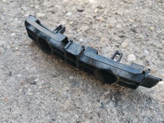 bontott TESLA MODEL S Jobb hátsó Lökhárító Tartó (Műanyag)