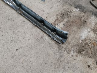 bontott TESLA MODEL S Jobb Küszöb