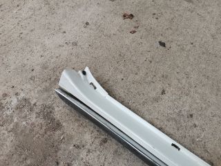 bontott TESLA MODEL S Jobb Küszöb