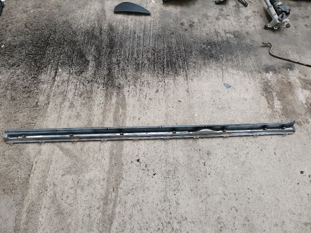 bontott TESLA MODEL S Jobb Küszöb