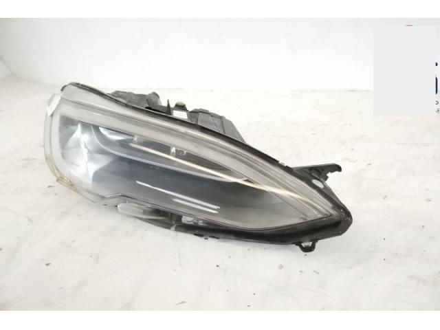 bontott TESLA MODEL S Jobb Ledes Fényszóró