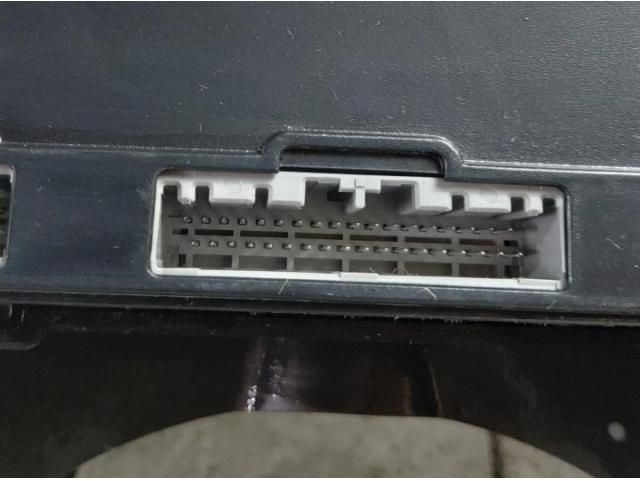 bontott TESLA MODEL S Komfort Elektronika