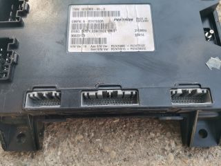 bontott TESLA MODEL S Komfort Elektronika