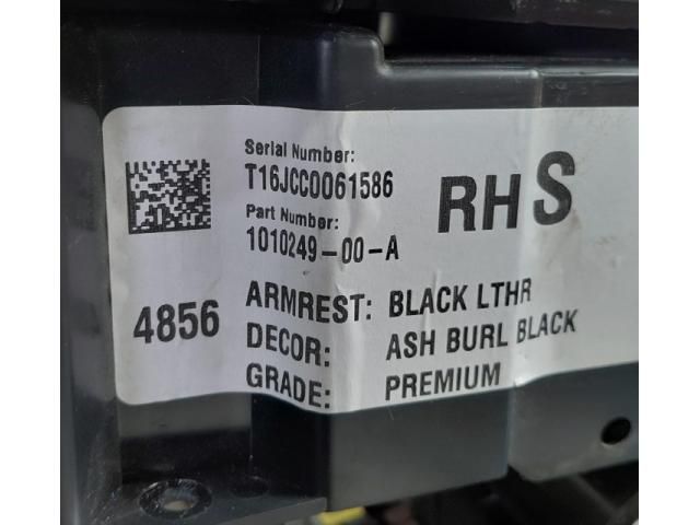 bontott TESLA MODEL S Könyöklő