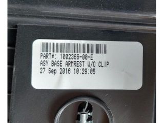 bontott TESLA MODEL S Könyöklő