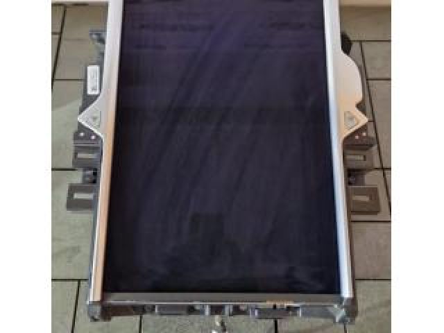 bontott TESLA MODEL S Navigációs Fejegység