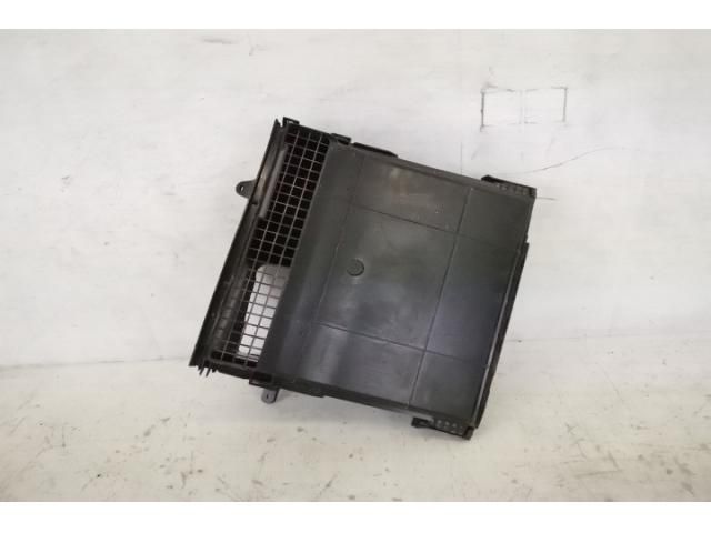 bontott TESLA MODEL X Légszűrő Ház