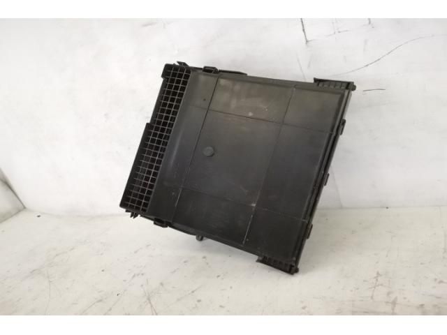 bontott TESLA MODEL X Légszűrő Ház