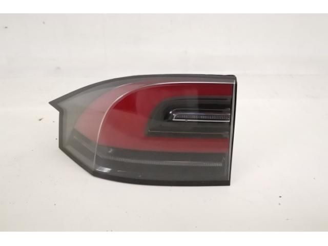 bontott TESLA MODEL X Bal Külső Hátsó Lámpa