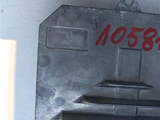 bontott TESLA MODEL X Elektronika (Magában)