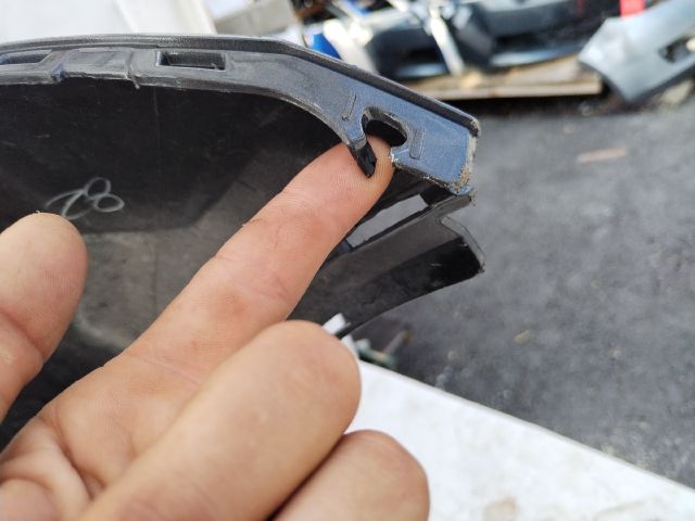 bontott TESLA MODEL X Első Lökhárító (Üresen)