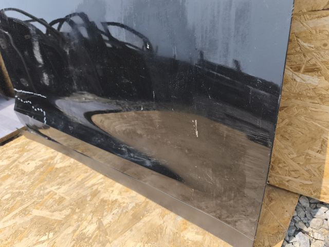 bontott TESLA MODEL X Jobb első Ajtó (Üres lemez)