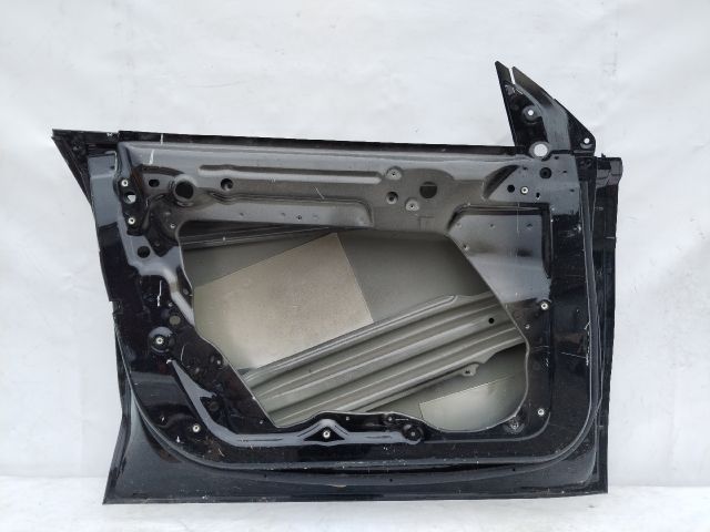 bontott TESLA Model Y Bal első Ajtó (Üres lemez)